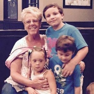 Meet your Posher, Joann